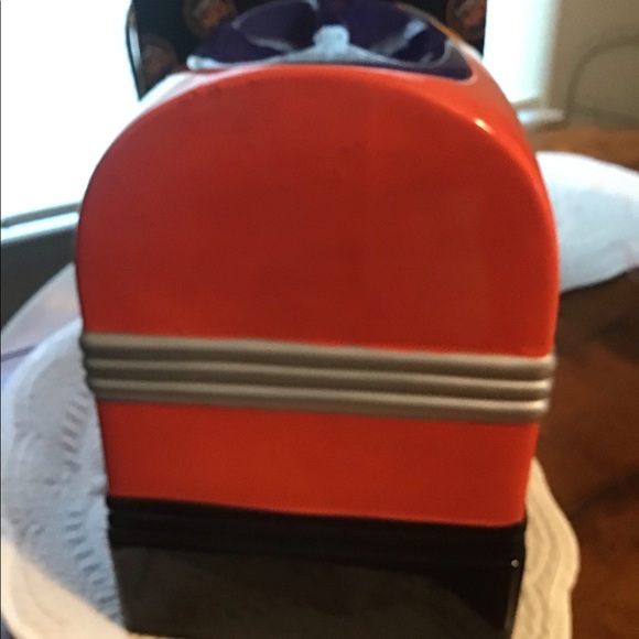 Living art Retro jukebox ceramic cookie jar. New in box - Picture 4 of 5